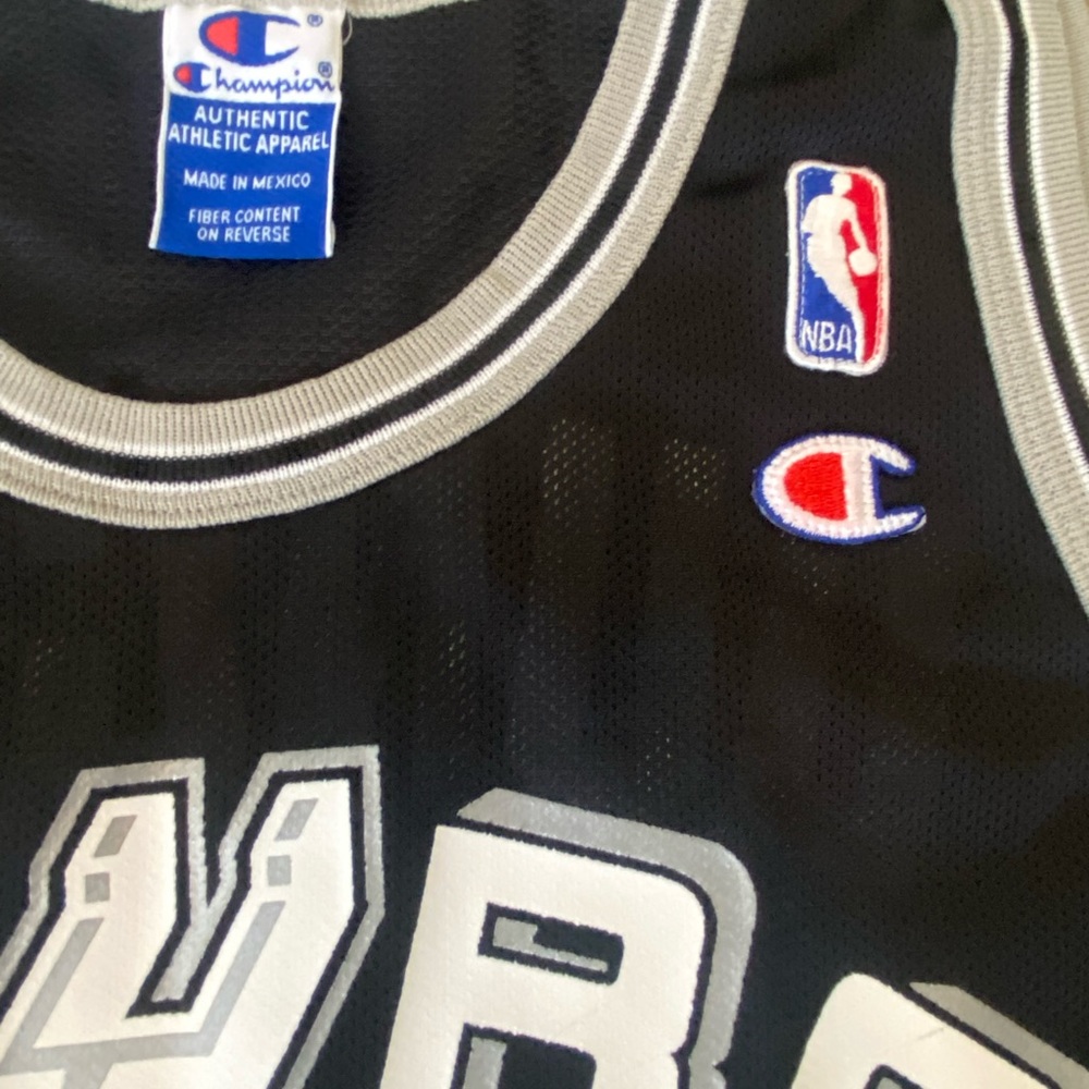 Vintage Tim Duncan Jersey - Picture 3 of 7